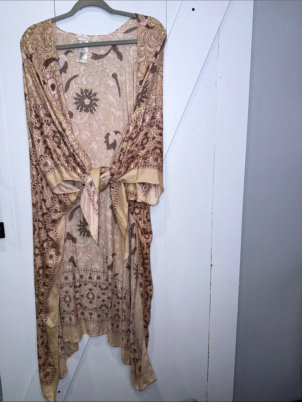 Preloved🤎Free People Beige and Brown Paisley Kimono Cover